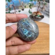 Labradorite Purple Palmnatural 68 grams (9)