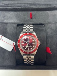 Tudor black bay 58 酒紅色的心 2025年6月全套齊Tudor Rolex