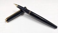 萬寶龍 Montblanc 320 14k F尖  黑桿黑蓋 吸卡上墨