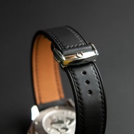 黑色 Barenia 小牛皮錶帶，適用於 Omega 摺疊錶扣