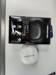 庫存全新的MONSTER藍牙耳機