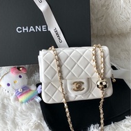 香奈兒 Chanel 23c 馬賽克 足球 方胖子 白色 限定款 斜挎包