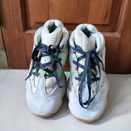 Sepatu Adidas Preloved