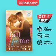 Fall For Me - Paperback - English - 9781954034235