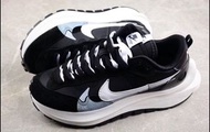 Nike sacai X vaporwaffle black white shoes