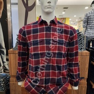 LOIS kemeja pria lengan panjang merah KLL546