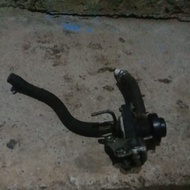 ORIGINAL YAMAHA XEON CARBON EMISSION HOSE