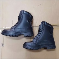 kasut spike kulit jenis biasa