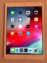 Apple 9.7”  iPad Air Wi-Fi  16gb 有中文 YouTube Facebook messenger can use