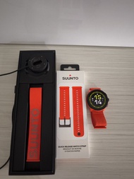 SUUNTO 智能手錶連紅色錶帶及充電器