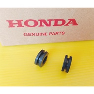 64312-KWW-640/2 Genuine Lower Windshield Mounting Rubber For Honda Wave110i Click 160i Rebel 300 Dre