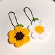 ︎ sunflower&daisy keyring sunflower And daisy Crochet Keychain