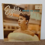 #CC35-28 LP TERPAKAI [ EYDIE GORME - EYDIE SWINGS THE BLUES ] USED LP < NM / VG / G >