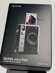 Brand New Fujifilm Instax Mini Evo 即影即有 相機