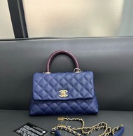 Chanel Coco Handle small
荔枝牛皮藍色x蜥蜴皮手柄