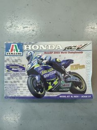 Italeri 1/9 Honda RC211V Team Telefonica MoviStar MotoGP 2003 World Championship