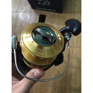 DAIWA 4000 2b fishing reel, extremely strong and smooth spinning, same as picture, cheap price iokjg