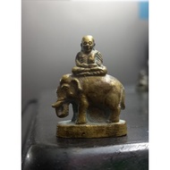 财佛龙婆银Luang Phor Ngern龙普艮 Amulet 龙婆艮 骑象 小立尊