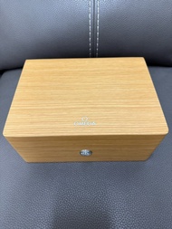 Omega 手錶盒