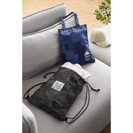 Snoopy x FDMTL 7-11 singapore bagpack(black color one)