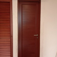 pintu serat kayu aluminium