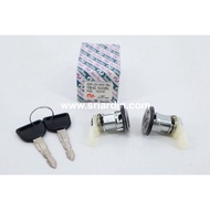 Honda Civic SA0 Hatchback 80-84 Door Lock L+R with Key | OE Part Number : 75585/95-SA0-013