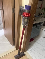 Dyson V10 Fluffy
