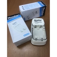 Maxday 820B AA and AAA Battery Charger Maxday AA AAA Battery Charger Tool