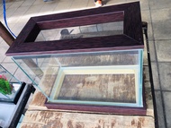 ตู้ปลากัด กรอบไม้ สีโอ๊ค เกรดพรีเมี่ยม เรียบหรู ขนาด 4x8x6 นิ้ว กระจกหนา 4 mm.