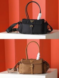 全新2️⃣星期到貨‼️Prada 郵差包