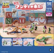 日本全新未折正版 Toy Story 5 扭蛋玩具總動員 安迪回來了  火腿 泡泡龍