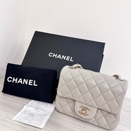 CHANEL全新淺灰香檳扣方胖子