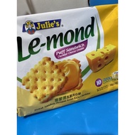 Julie 's Le-Mond Puff Sandwich Cheddar Cheese Cream 170g
