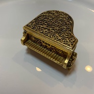 Vintage 金色AVON鋼琴古典飾品盒香膏盒