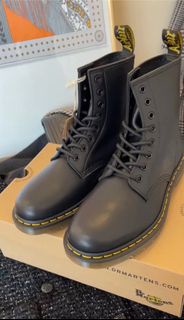 男女可穿 Dr. Martens 1460 Nappa Leather Lace Up Boots 經典 軟皮8 孔 綁帶靴 馬丁靴 短靴