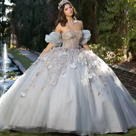 2025 New Arrival Shiny Silver Ball Gown Quinceanera Dress Gold Lace Applique Bow Corset Sweet 16 15 