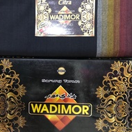 Kain Sarung Tenun Wadimor (Kain Pelikat)
