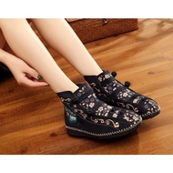 [Thai Beautiful Embroidered Shoes] 2020 New Style Ethnic Style Embroidered Boots Flat Spring Autumn Square Dance Single Boots Old Beijing Cloth Boots Women Short Boots.15