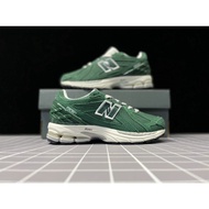 1906R co-branded green sports shoes cheap from Korean street brand Thisisneverthat x New Balance