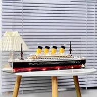 Luxury Cruise Ship Building Blocks (Various Difficulty Levels), Paris Eiffel Tower + Large Cruise Sh