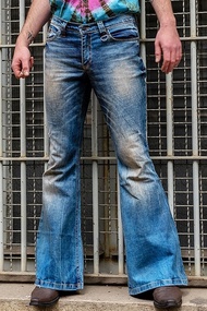 HOPEU Bell Bottom Stretch Jeans for Men Star Bandit with Hip Destroyed Effects Look In Light Dirty D