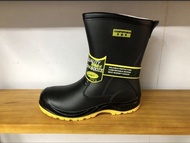 [清貨減價］ COMFORTABLE 高筒安全水鞋 黑色 Safety Shoes (593)