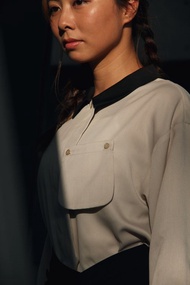 斜袋設計裇衫 - 米色 x 黑色