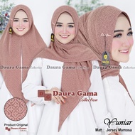 Yuniar daura gama instant hijab triangle pet premium