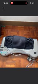 OSIM uSqueez Massage Machine