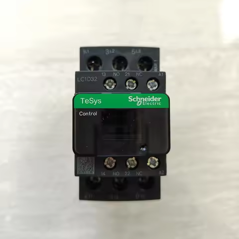 LC1D32M7C LC1D32M7 Contactor 3P(3NO), AC-3/3e, =440V, 32A, 220V AC 50/60Hz coil, screw clamp termina