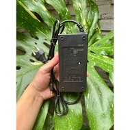 (B1) 7S 29.4V - 3A Li-ion charger, with cooling fan and full indicator light. TL TL