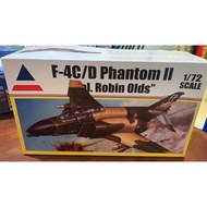 Accurate Miniatures 0410 F-4C/D Phantom II 1/72
