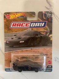 Hot Wheels Premium  Car Culture Race Day Porsche 935 Chase Car