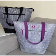 ((Free 2 Ice Bags) Export igloo Large Capacity Medium-Sized Cooler Bag 20 Liters Can Hold Water Ligh